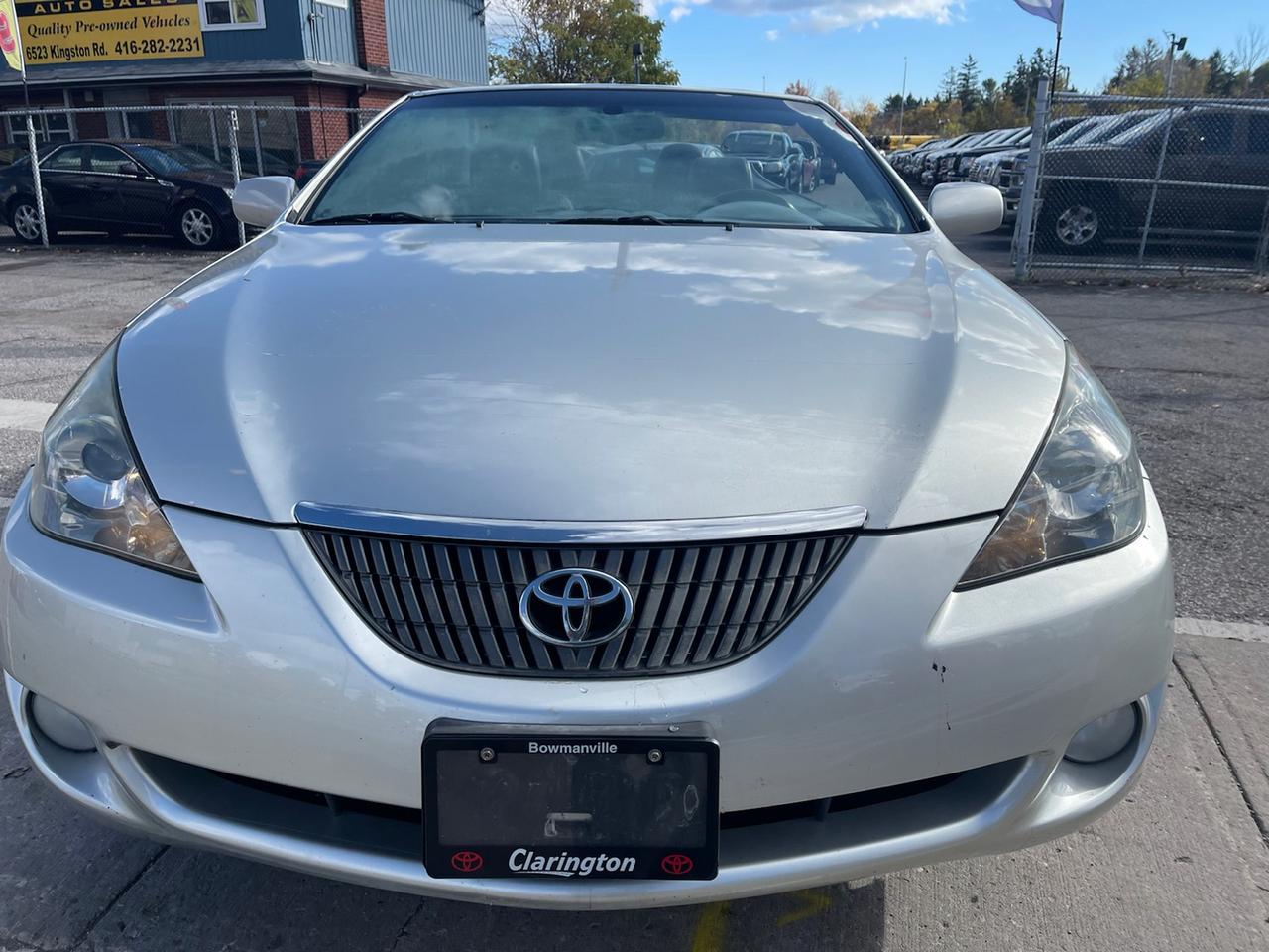 2004 Toyota Solara SLE  Convertible Photo