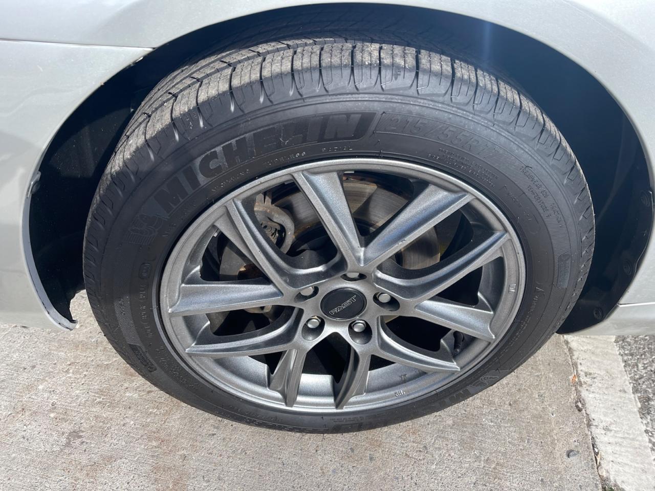 2004 Toyota Solara SLE  Convertible Photo