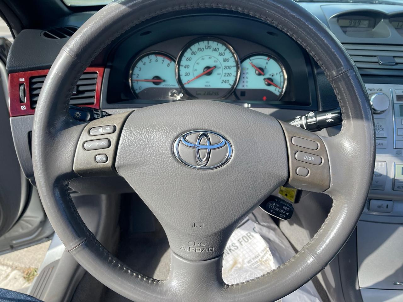 2004 Toyota Solara SLE  Convertible Photo