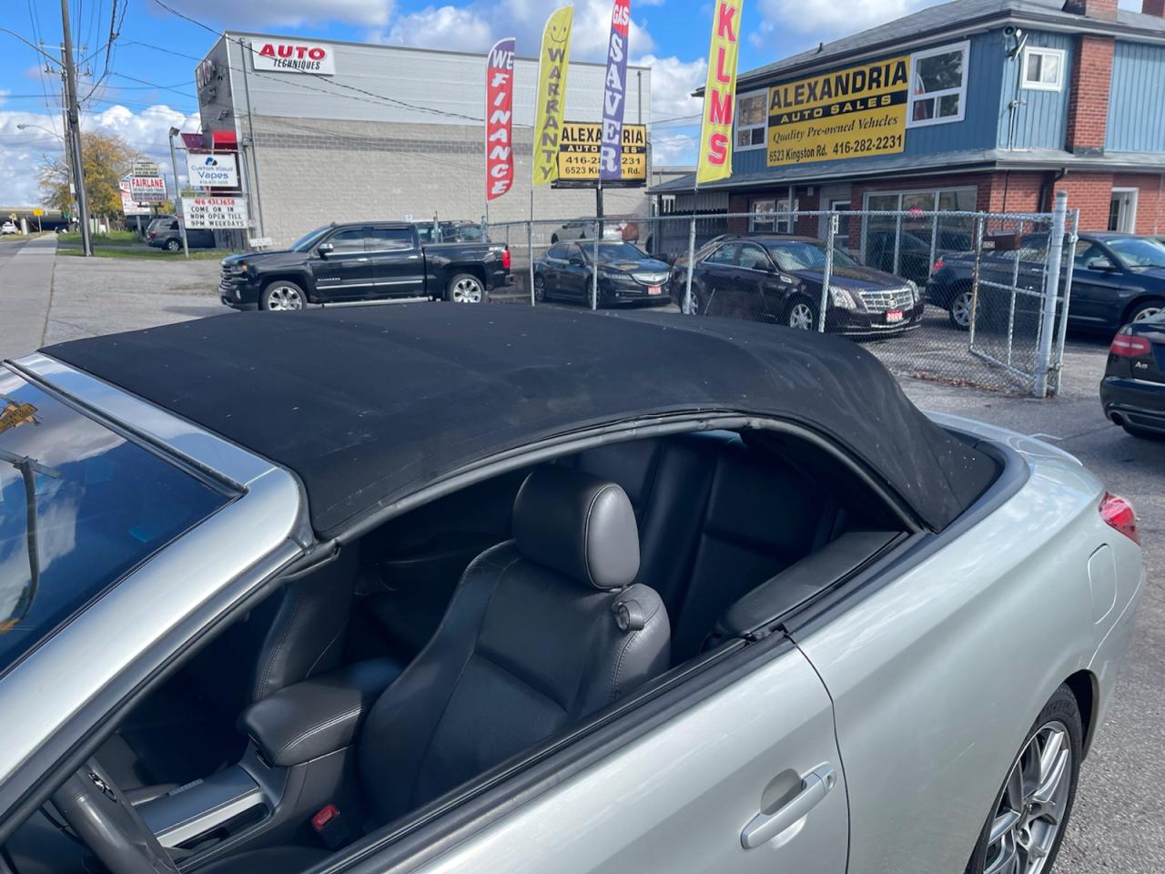 2004 Toyota Solara SLE  Convertible Photo