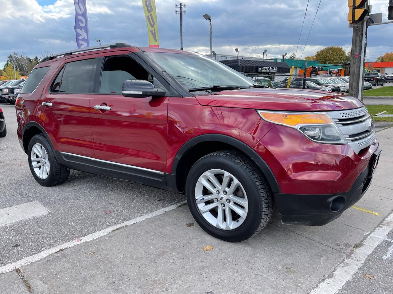 2013 Ford Explorer XLT 4WD Photo