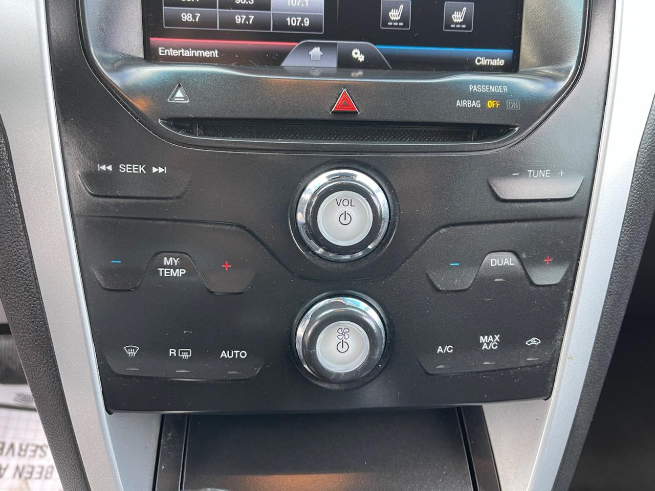 2013 Ford Explorer XLT 4WD Photo