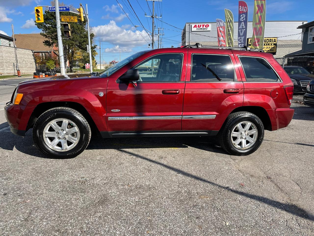 2008 Jeep Grand Cherokee LAREDO 4WD Photo