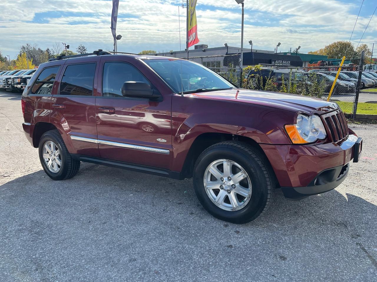 2008 Jeep Grand Cherokee LAREDO 4WD Photo