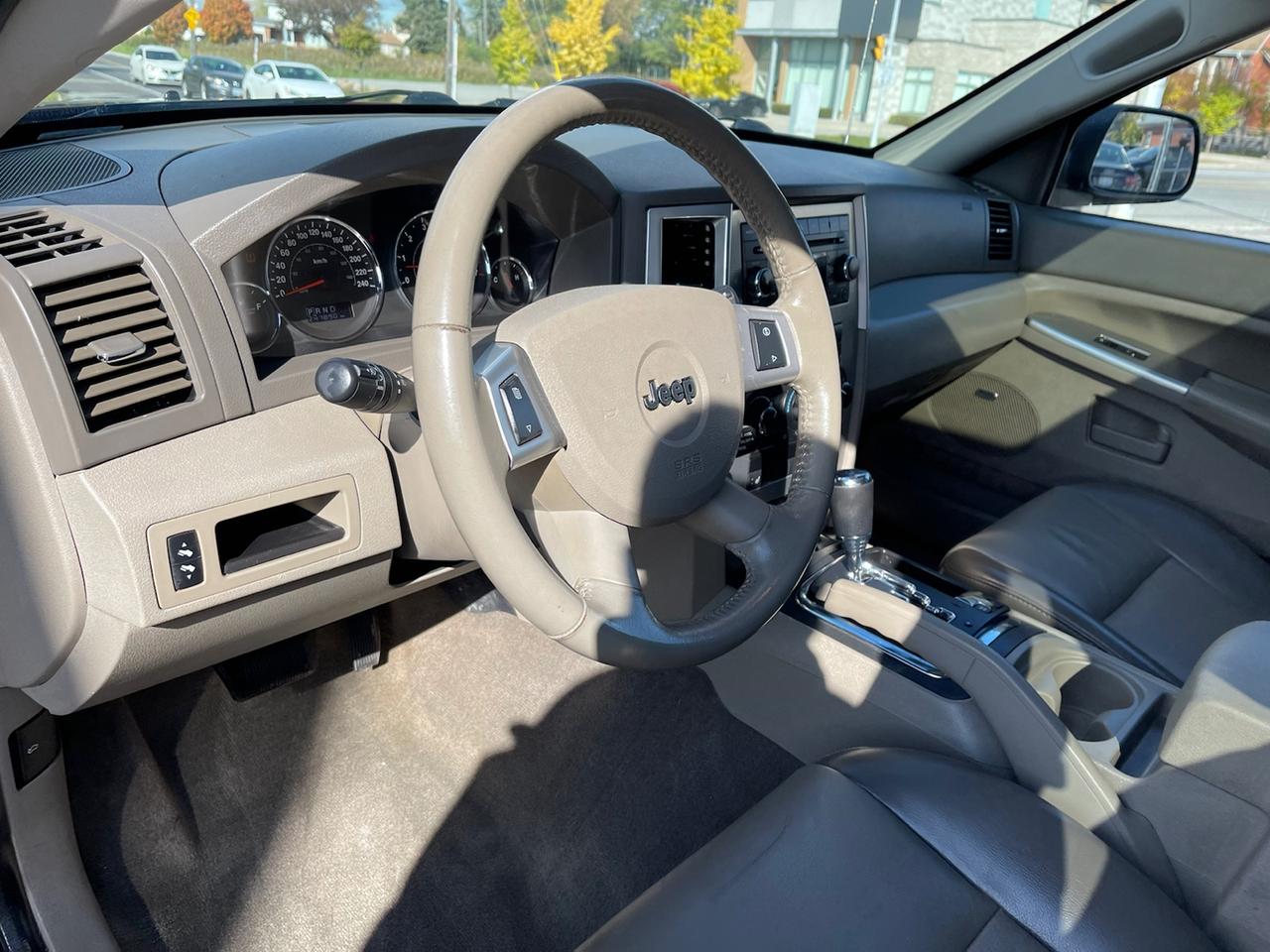 2008 Jeep Grand Cherokee LAREDO 4WD Photo