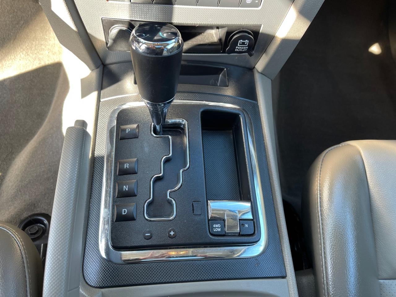 2008 Jeep Grand Cherokee LAREDO 4WD Photo