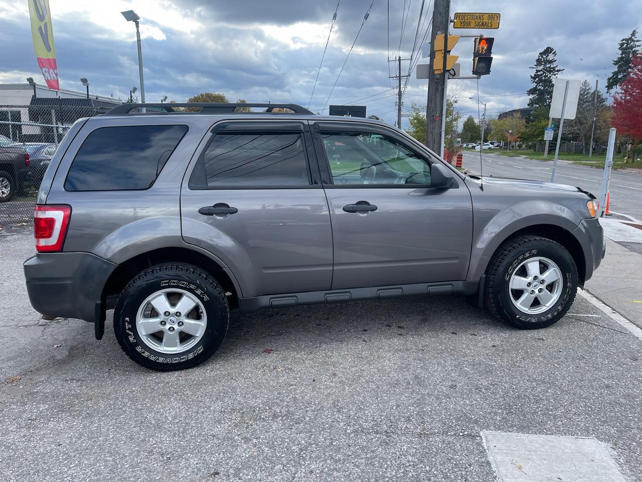 2010 Ford Escape XLT 4WD Photo