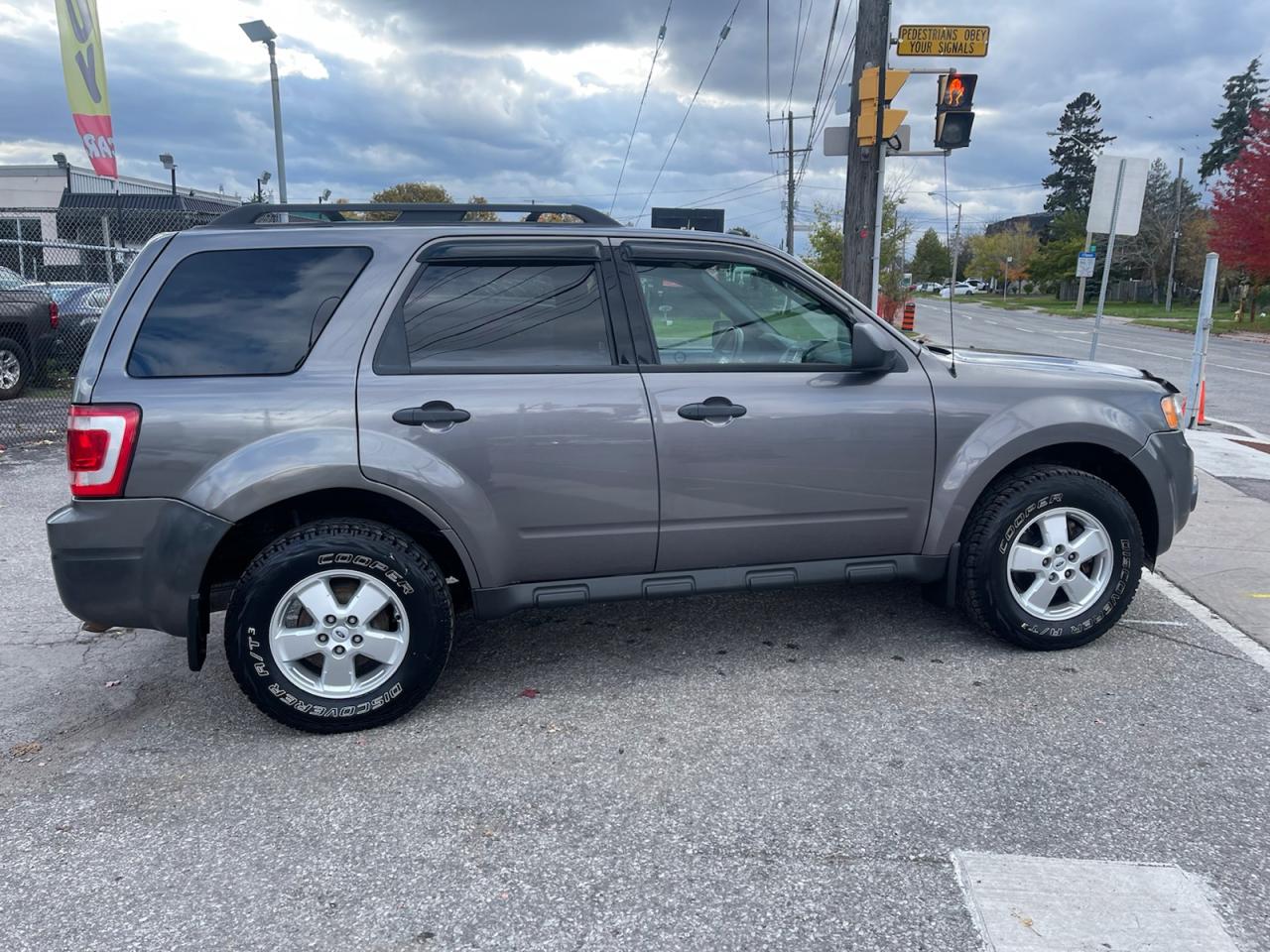 2010 Ford Escape XLT 4WD Photo