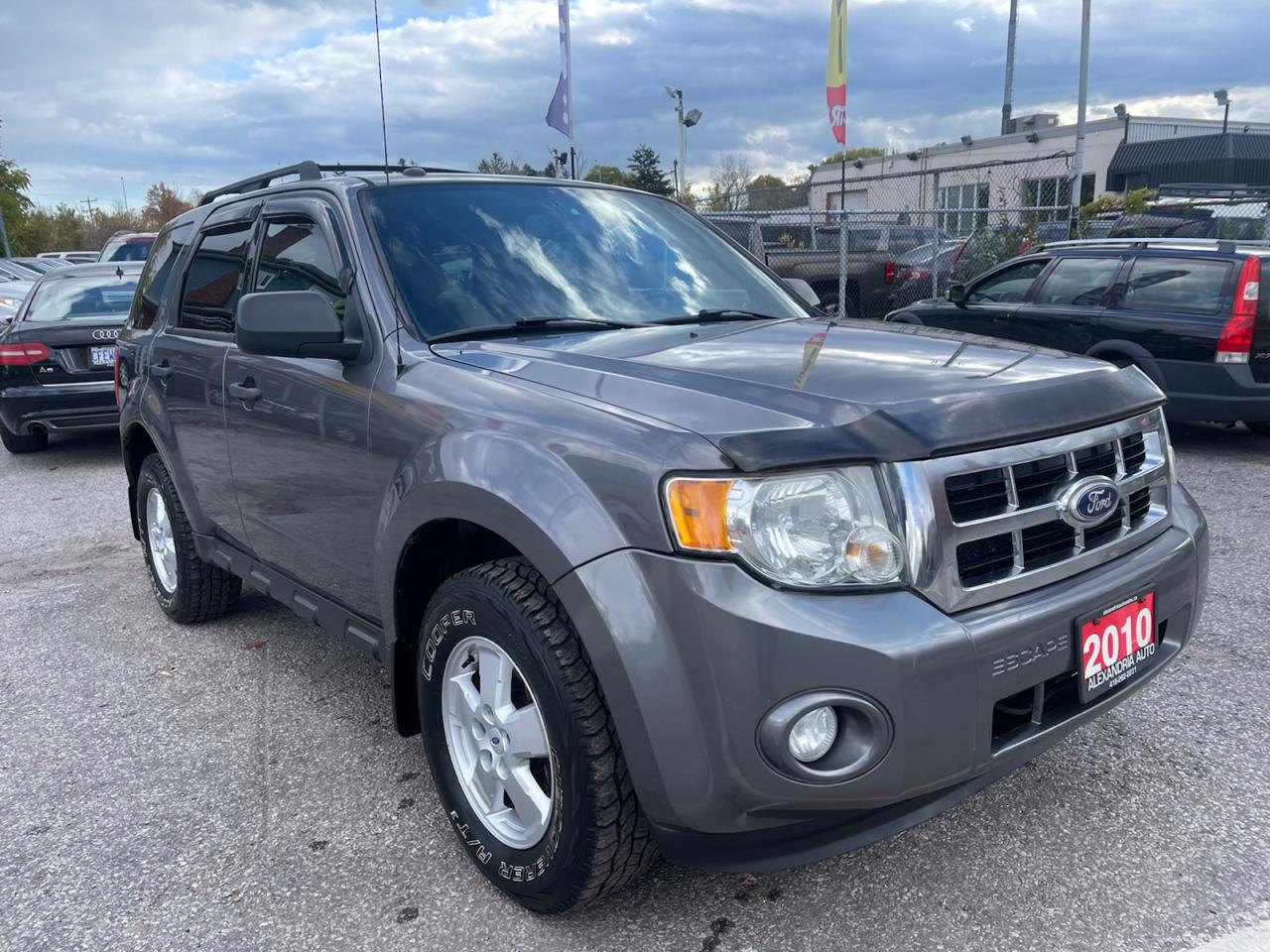 2010 Ford Escape XLT 4WD Photo