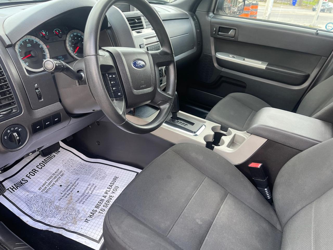 2010 Ford Escape XLT 4WD Photo
