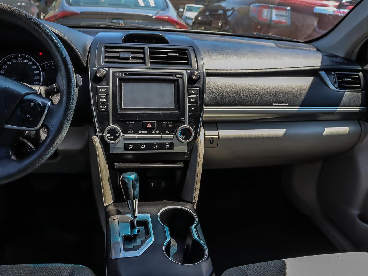 2012 Toyota Camry  Photo3