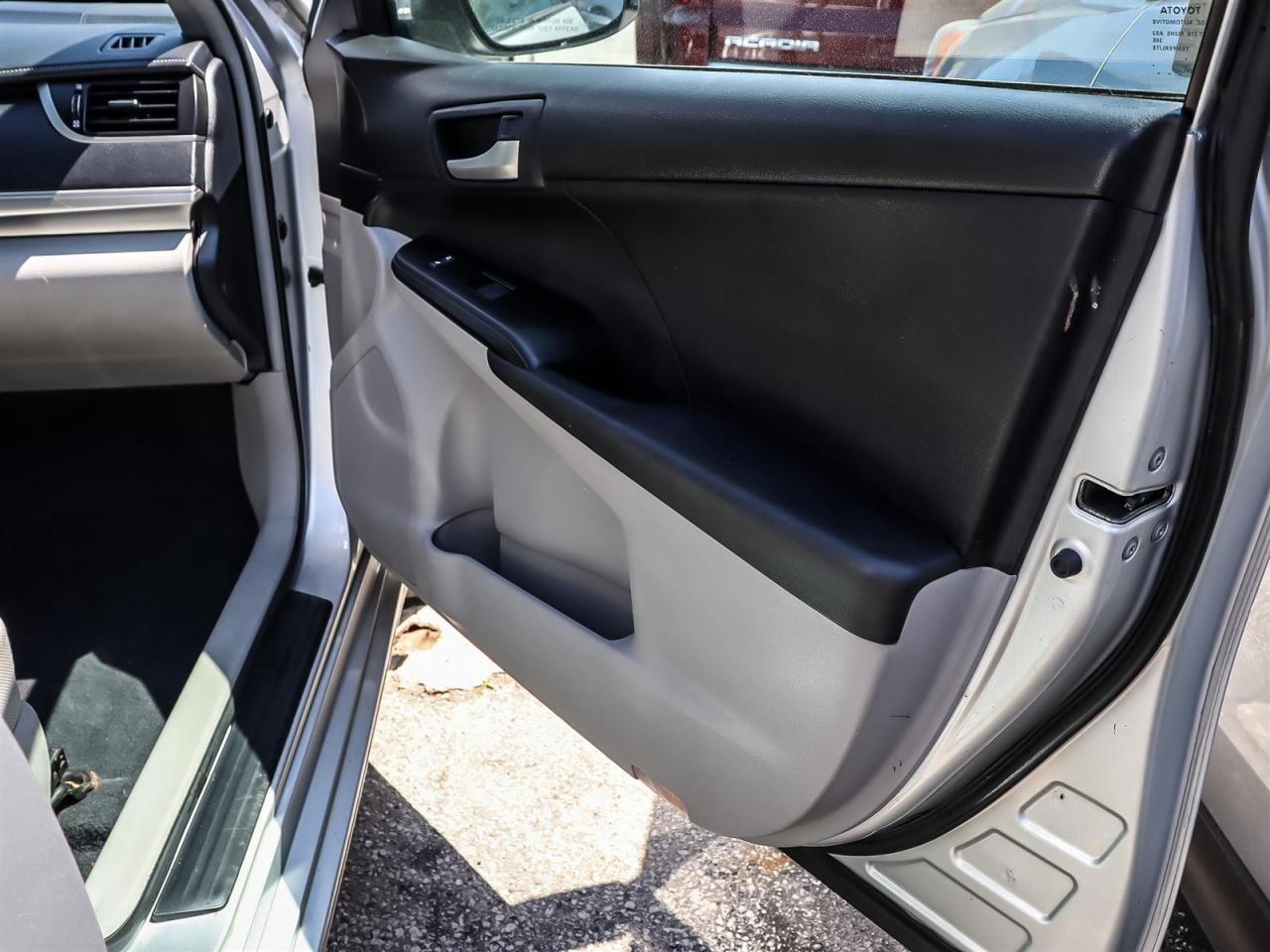 2012 Toyota Camry  Photo