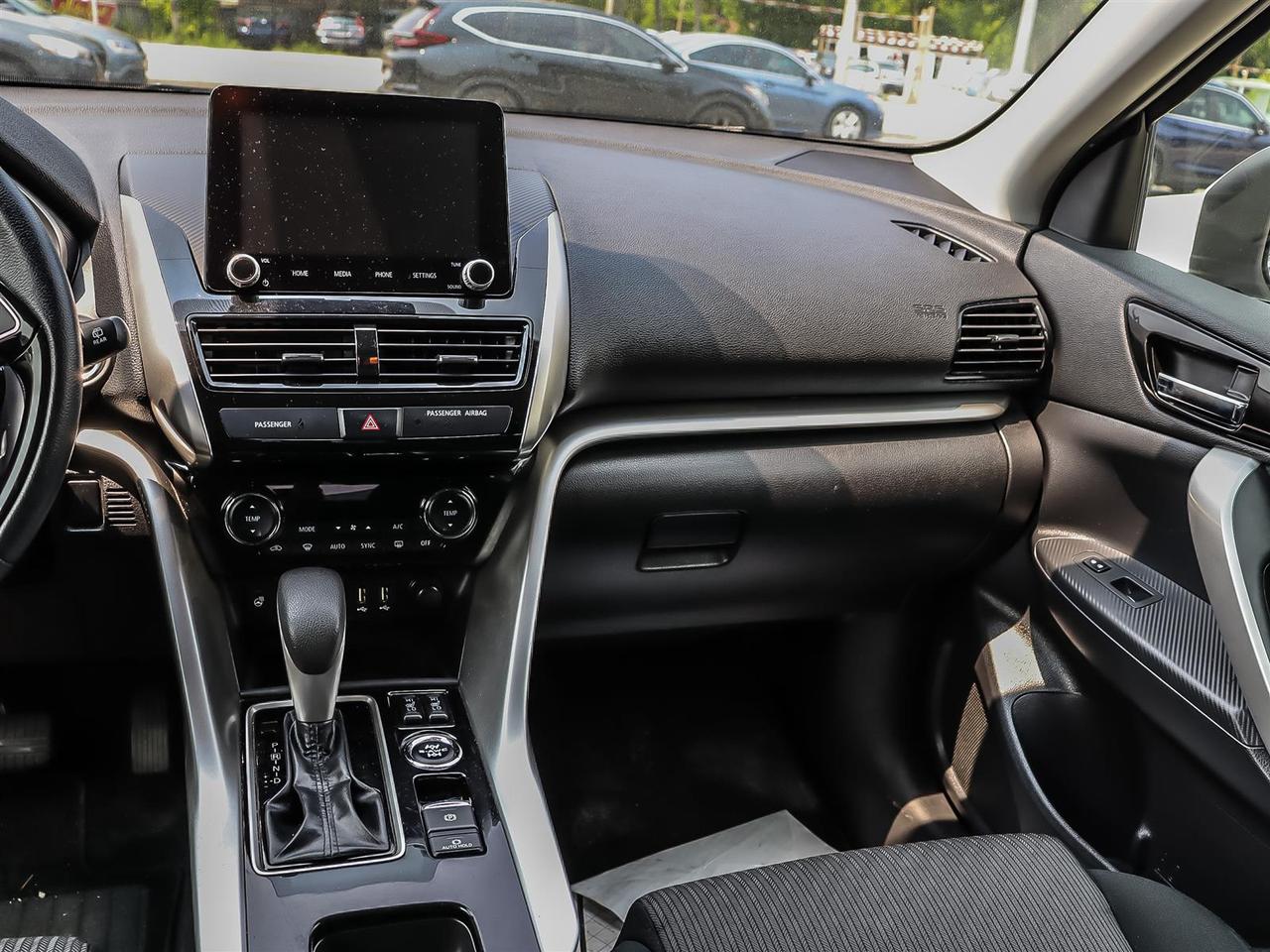 2022 Mitsubishi Eclipse Cross  Photo