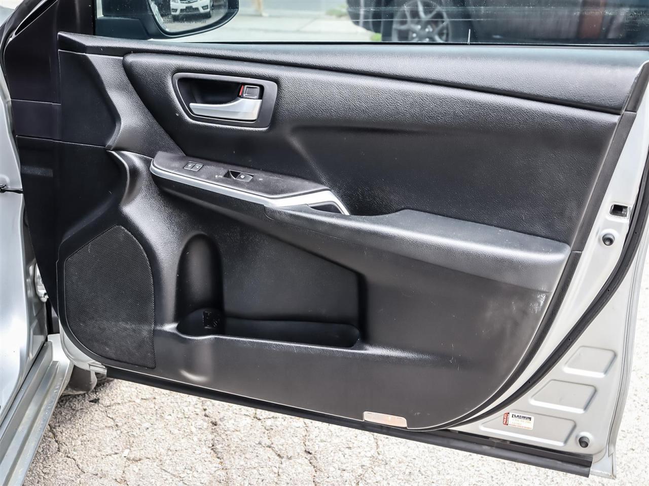 2016 Toyota Camry  Photo