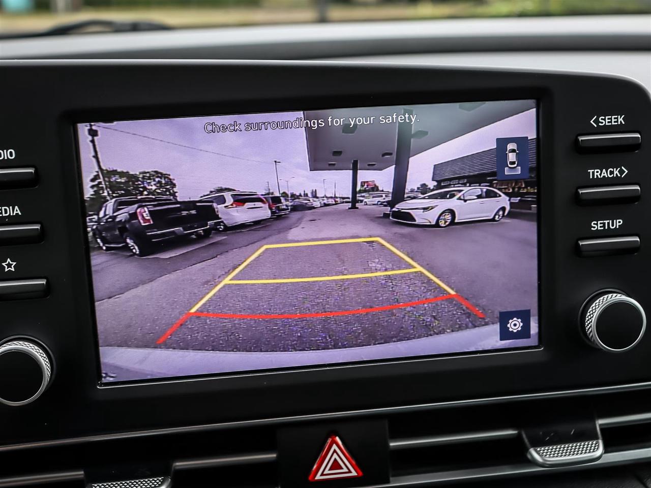 2021 Hyundai Elantra  Photo