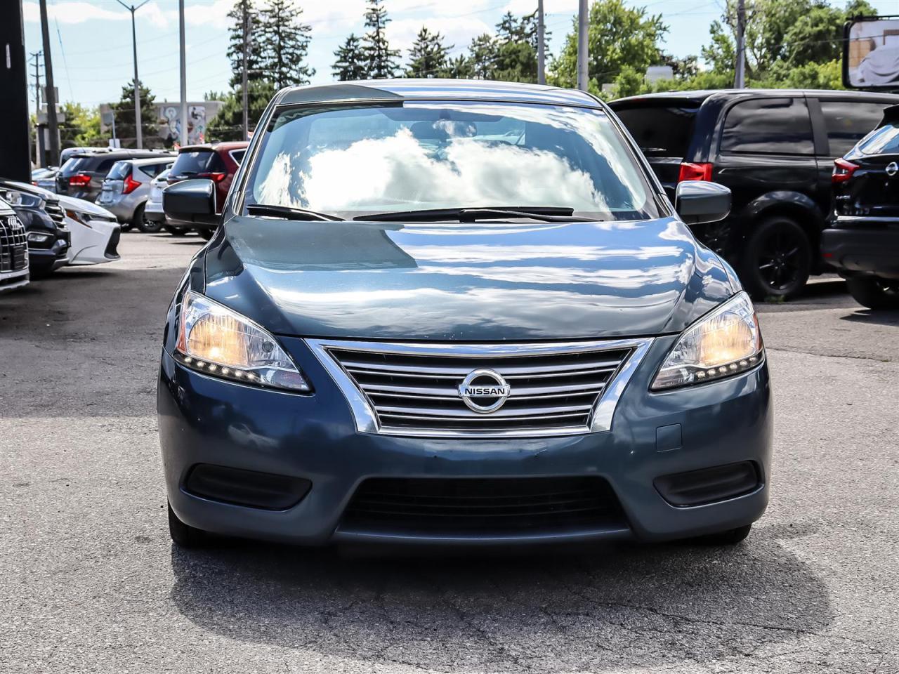 2015 Nissan Sentra  Photo2