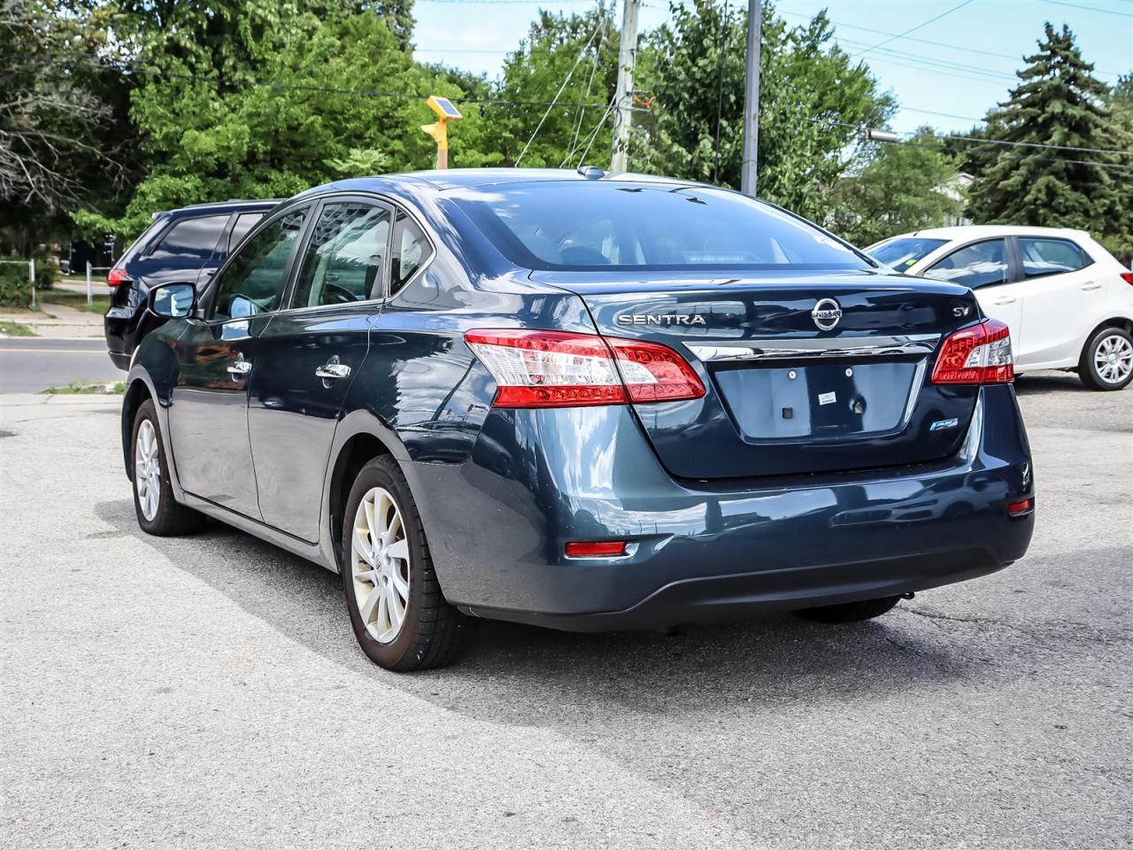 2015 Nissan Sentra  Photo