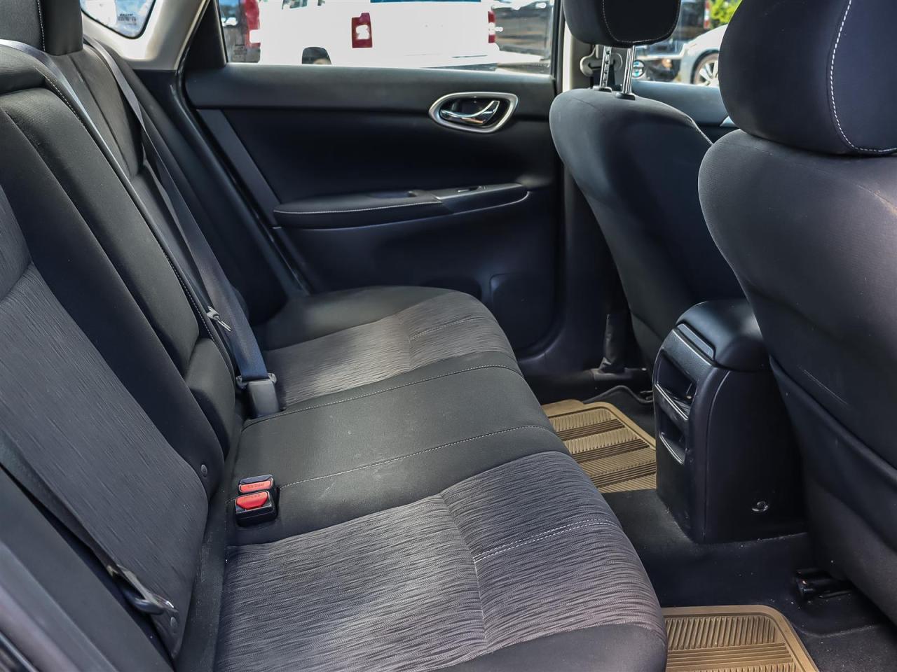 2015 Nissan Sentra  Photo