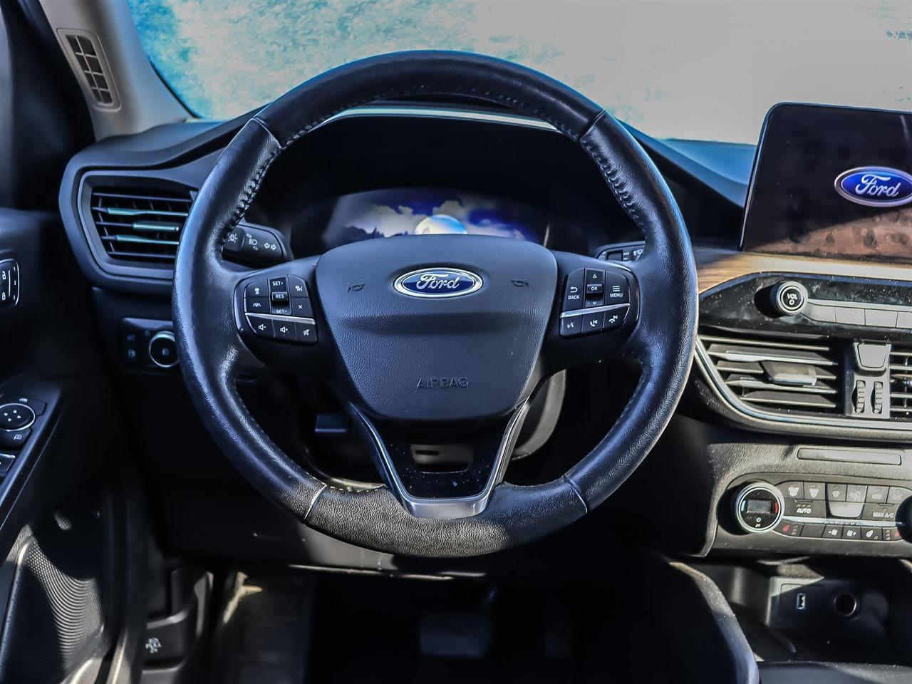 2020 Ford Escape  Photo4