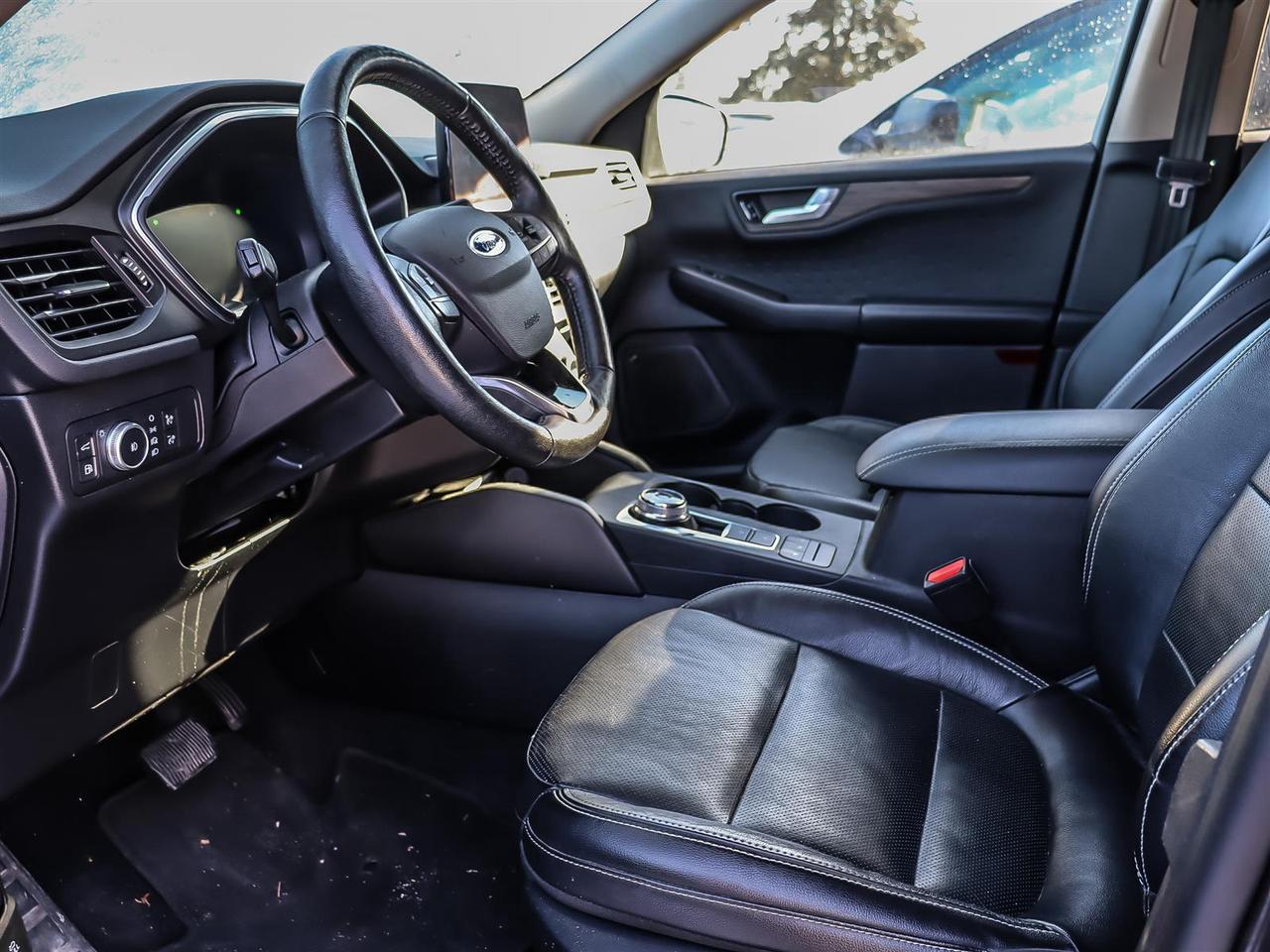 2020 Ford Escape  Photo5
