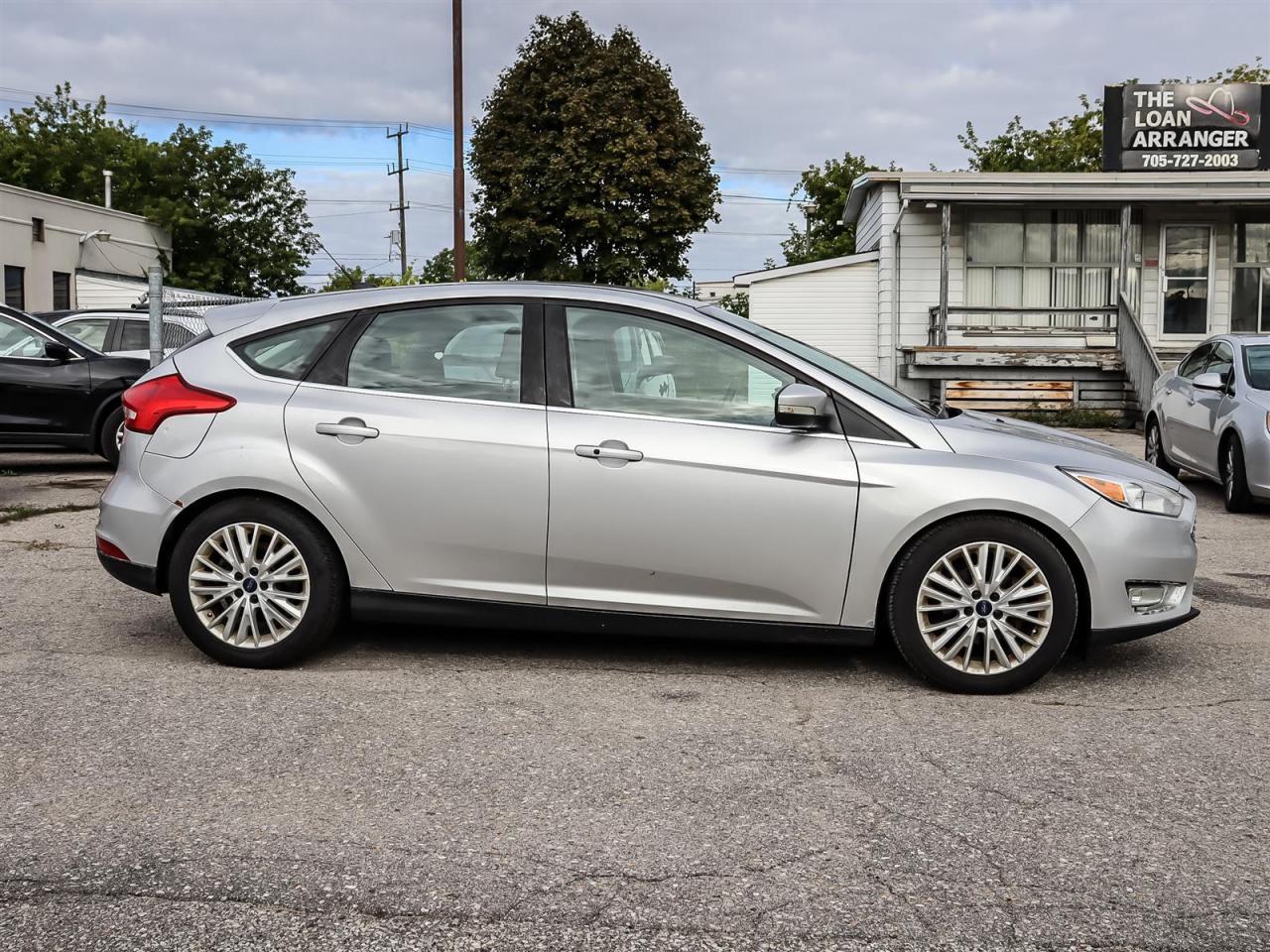 2018 Ford Focus  Photo3