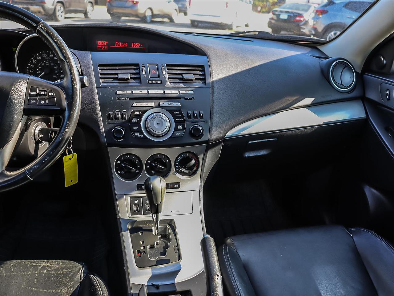 2011 Mazda MAZDA3  Photo