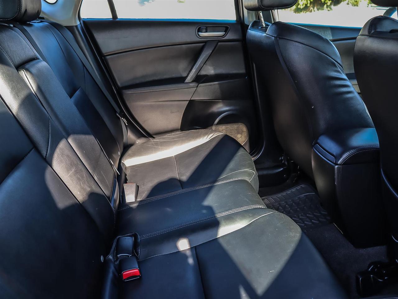 2011 Mazda MAZDA3  Photo