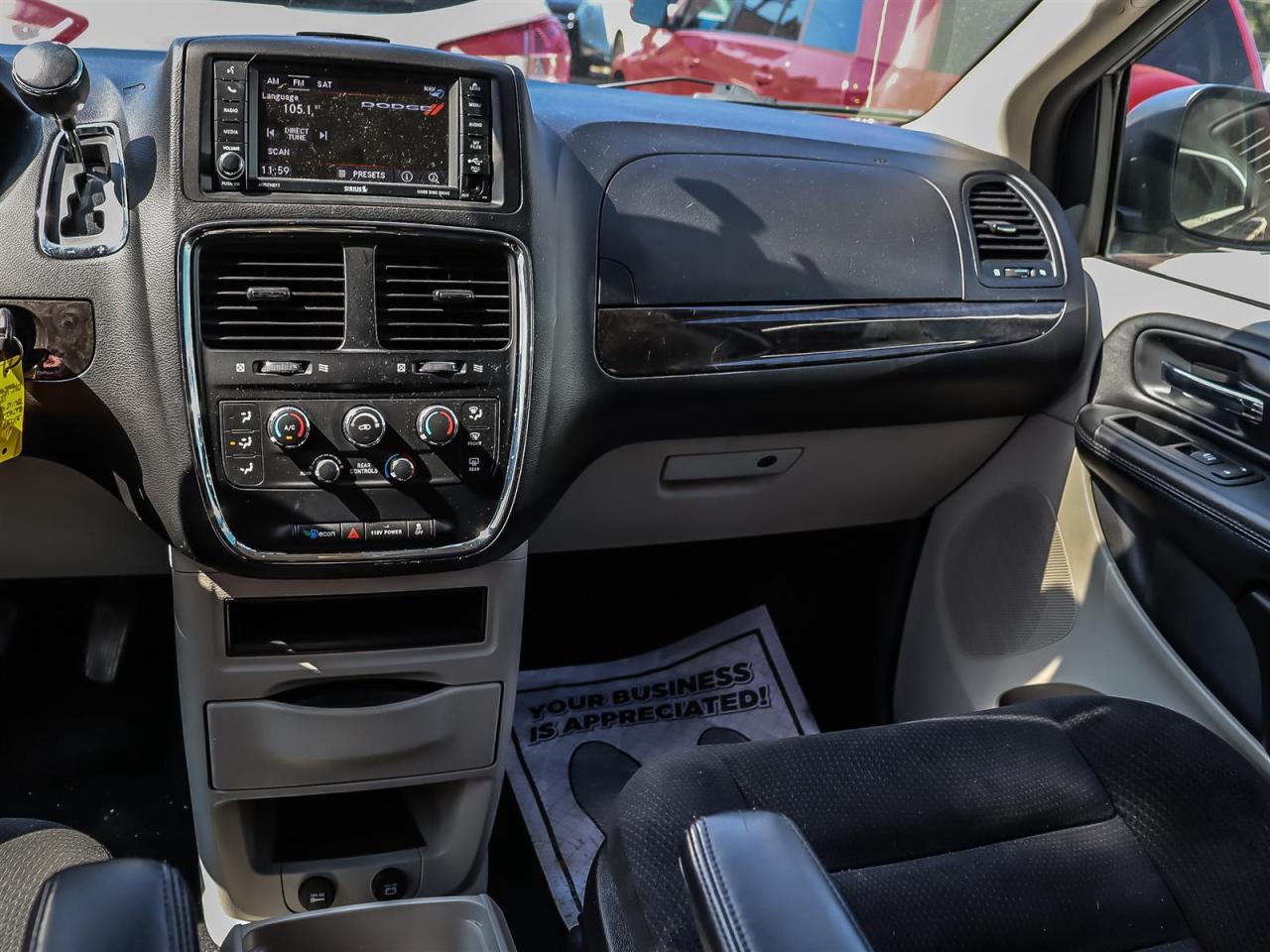 2016 Dodge Grand Caravan  Photo3