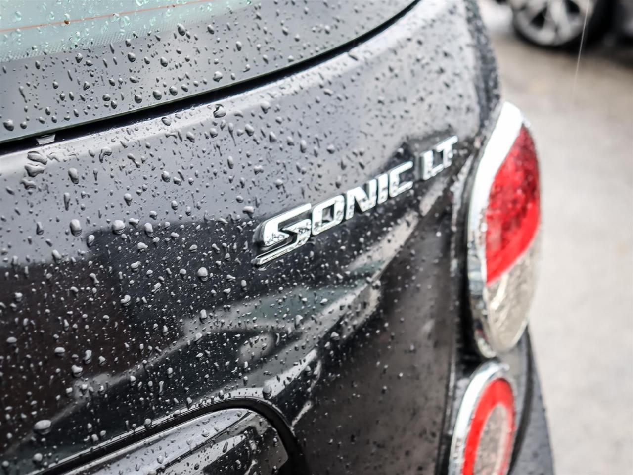 2015 Chevrolet Sonic  Photo4