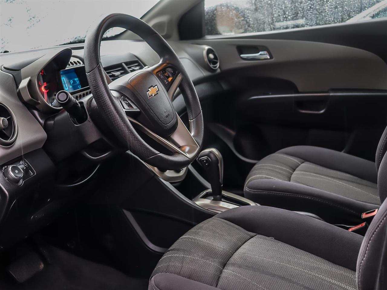 2015 Chevrolet Sonic  Photo5