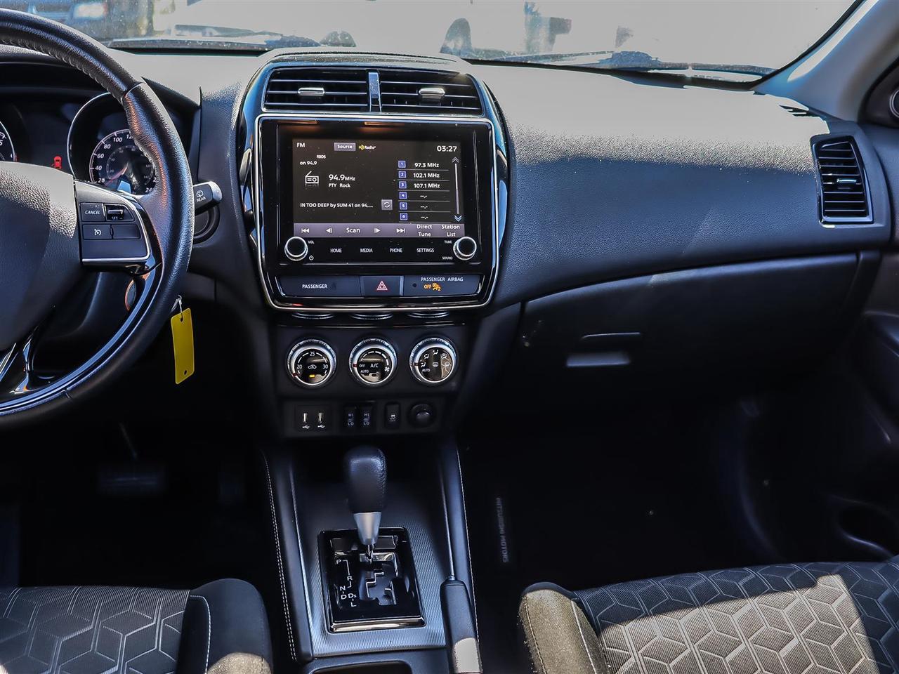 2022 Mitsubishi RVR  Photo