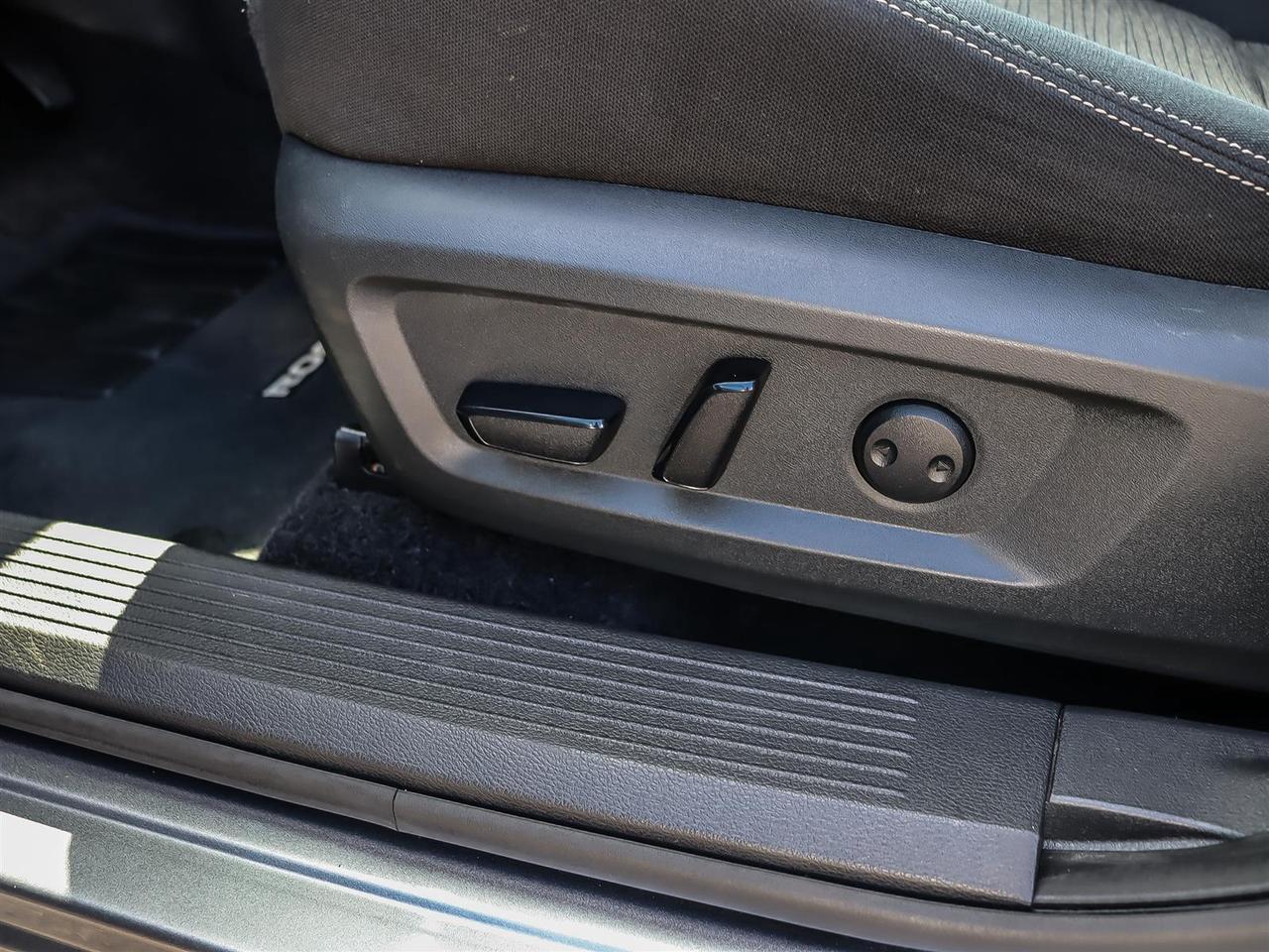 2021 Nissan Rogue  Photo3