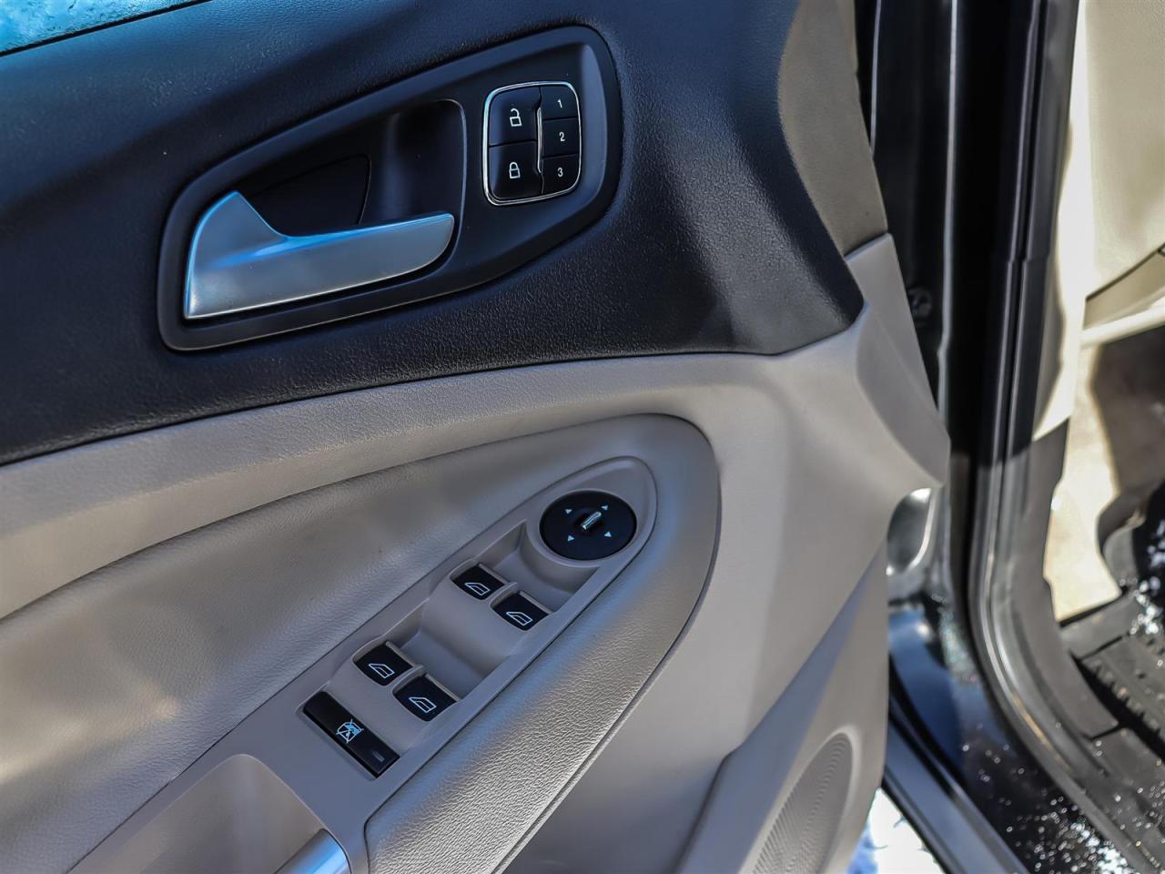 2014 Ford Escape  Photo