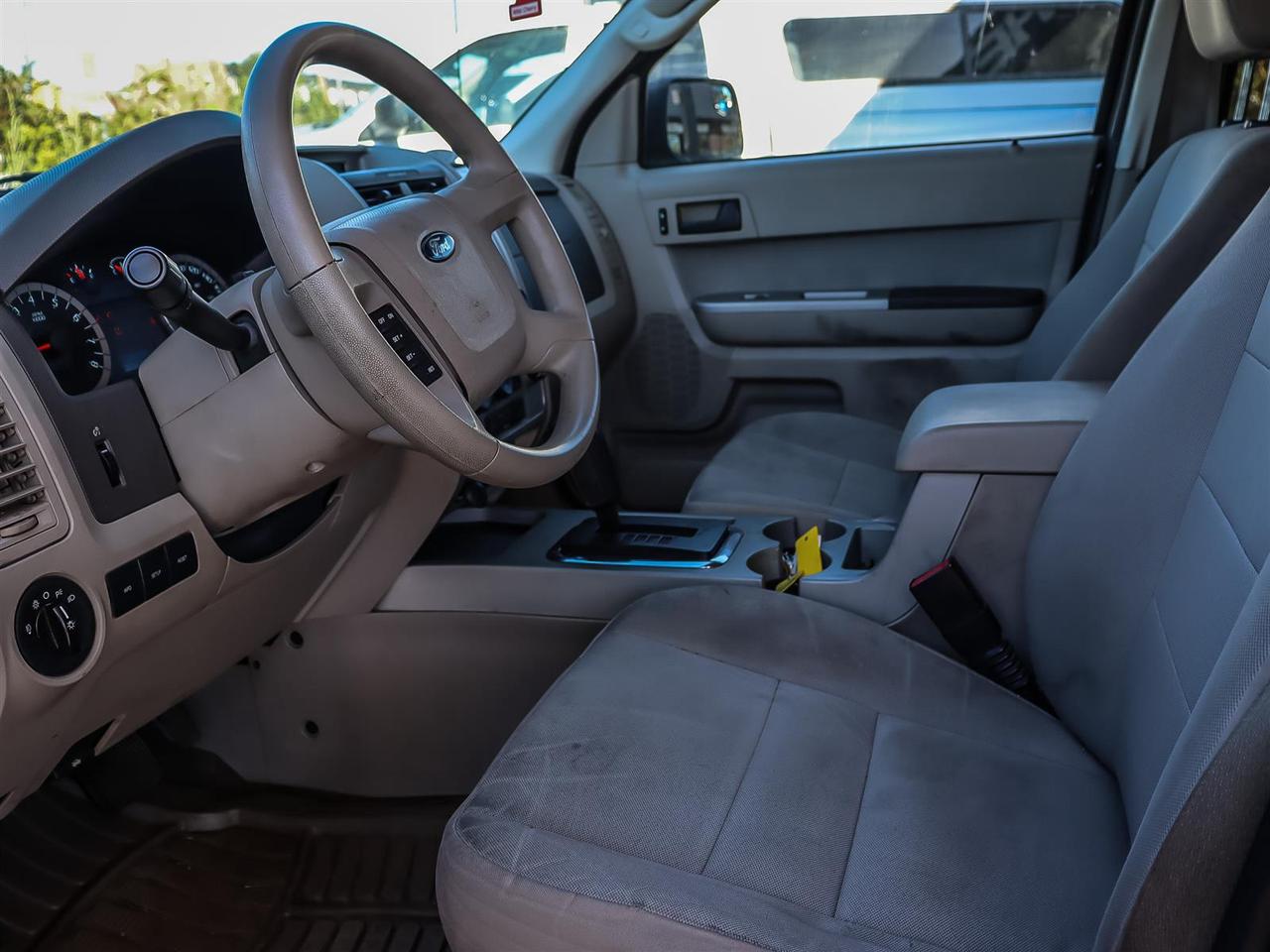 2011 Ford Escape  Photo2