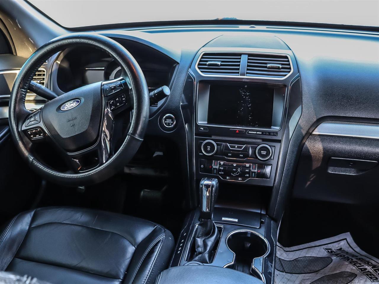 2016 Ford Explorer  Photo