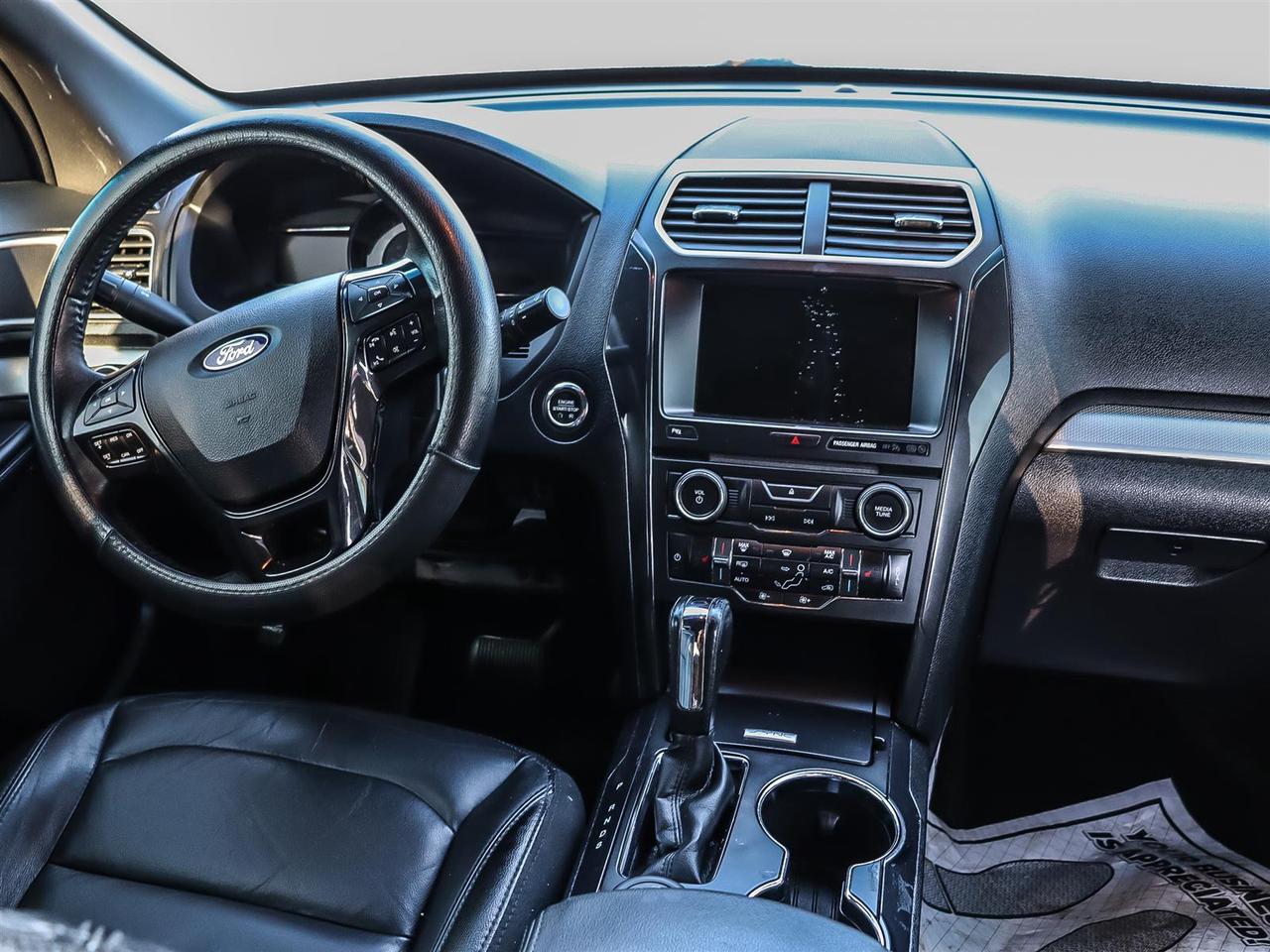 2016 Ford Explorer  Photo