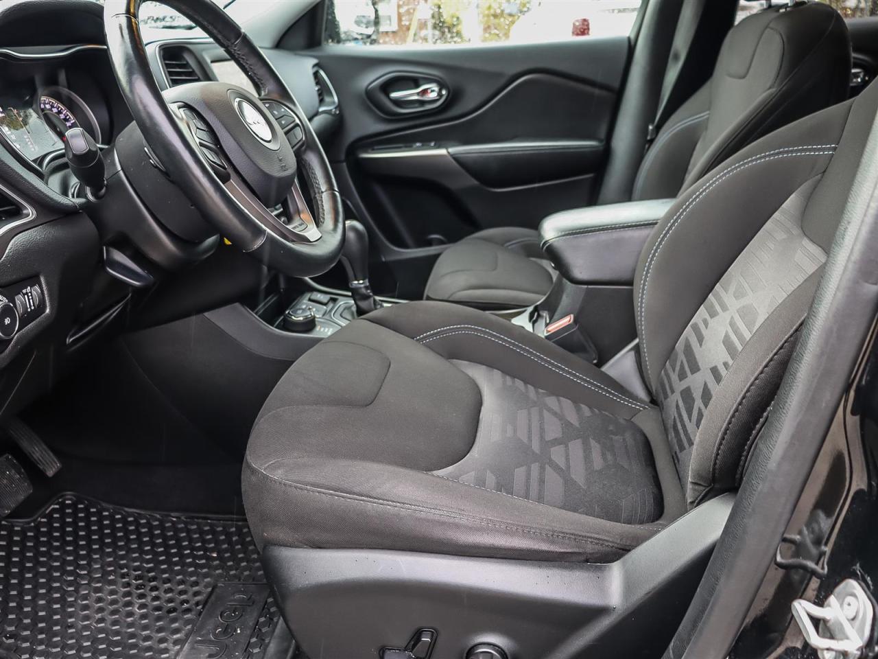 2019 Jeep Cherokee  Photo