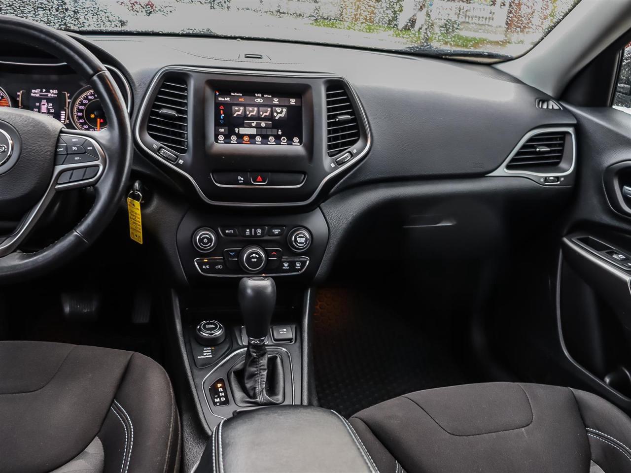 2019 Jeep Cherokee  Photo