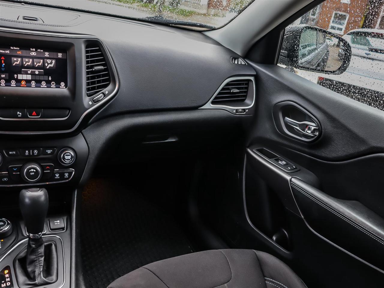 2019 Jeep Cherokee  Photo