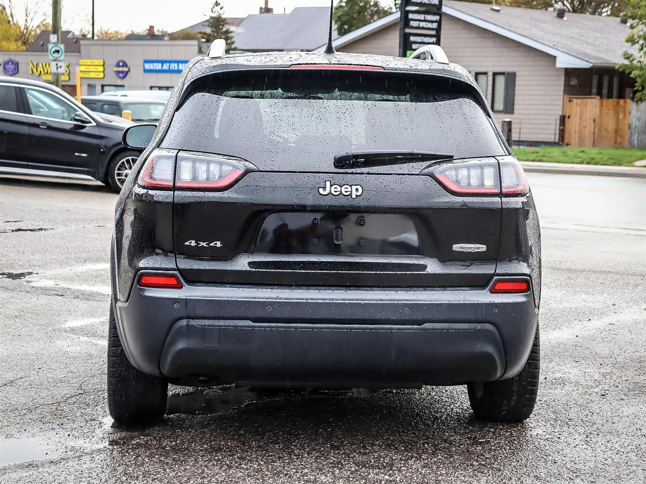 2019 Jeep Cherokee  Photo4