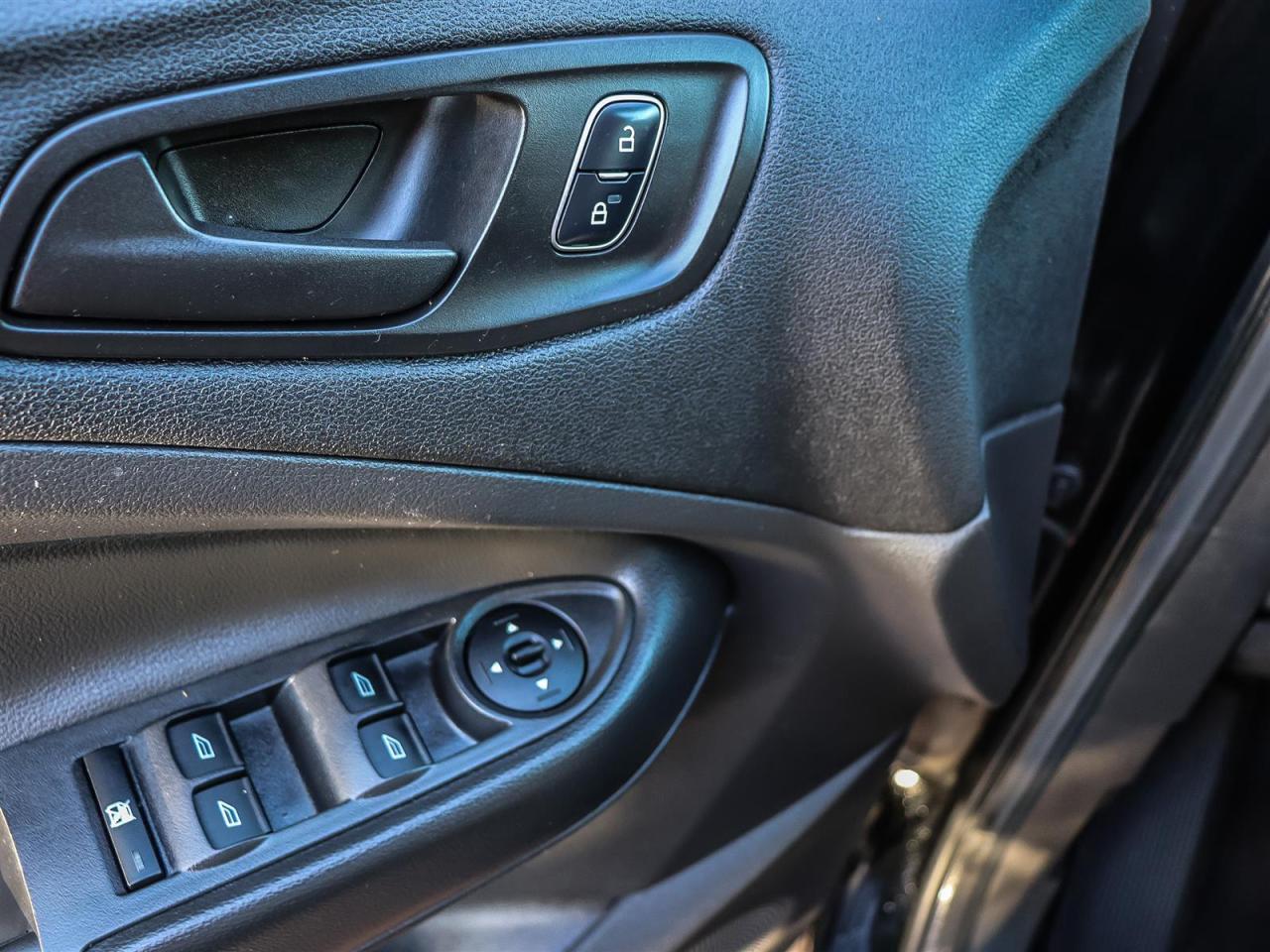 2017 Ford Escape  Photo