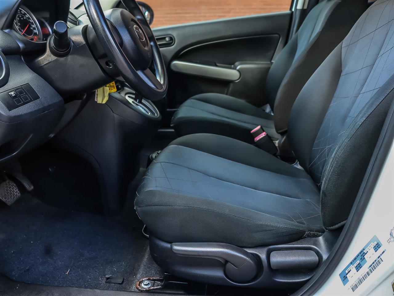 2014 Mazda MAZDA2  Photo