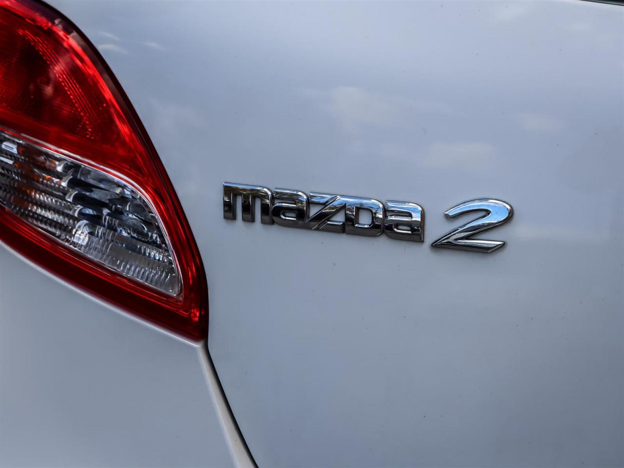 2014 Mazda MAZDA2  Photo