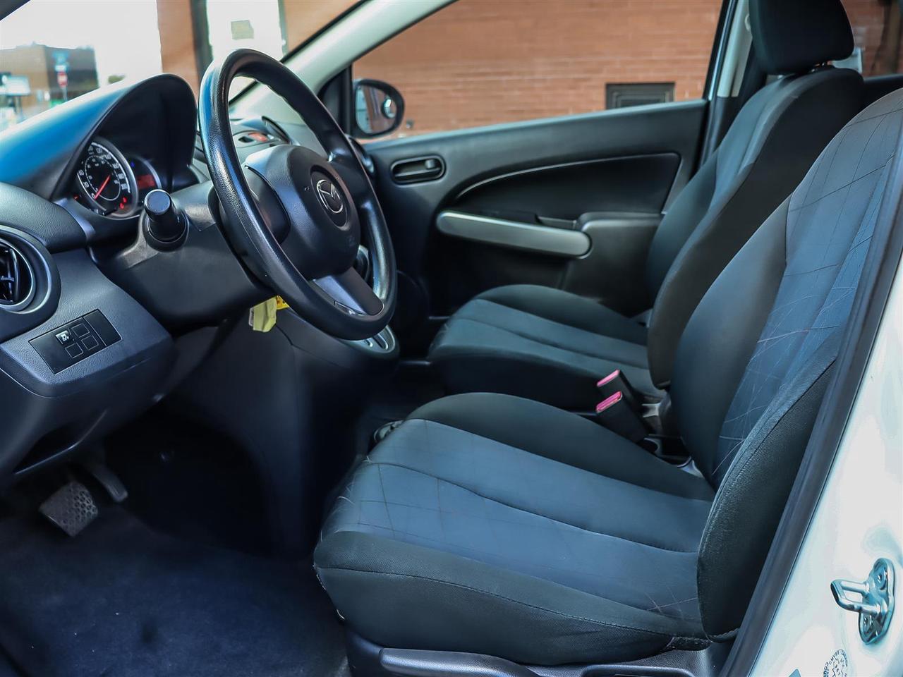 2014 Mazda MAZDA2  Photo