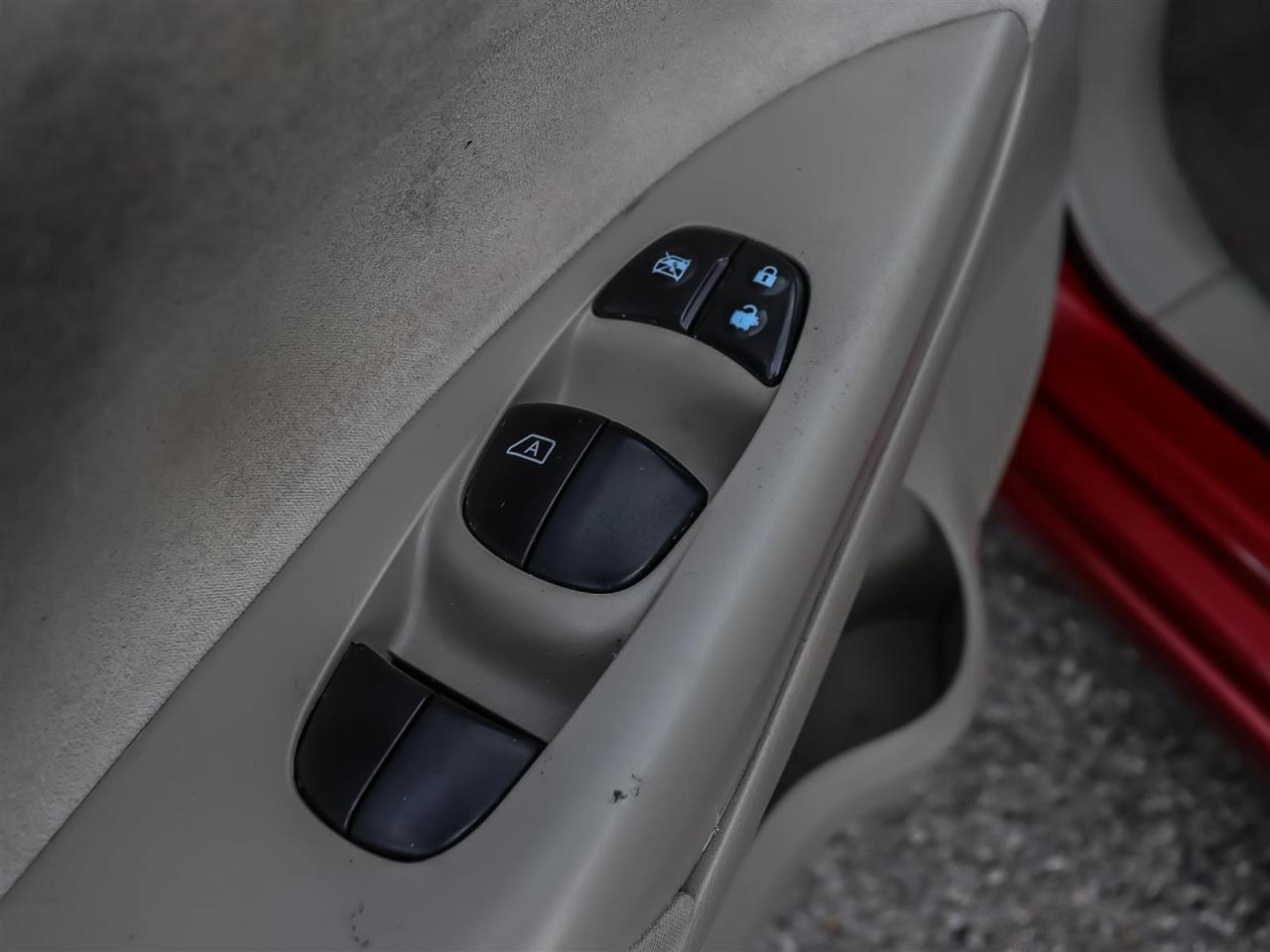 2013 Nissan Sentra  Photo