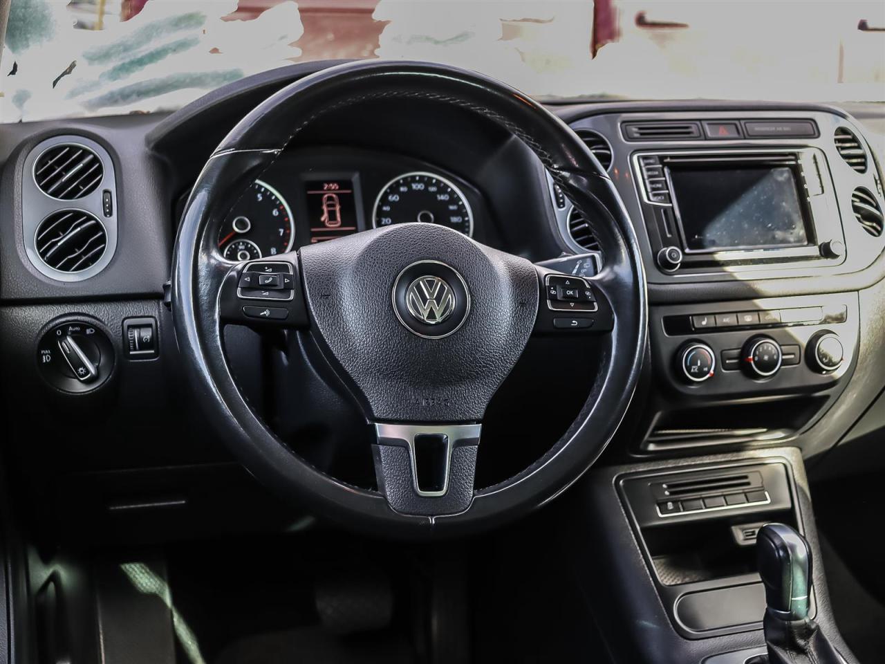 2016 Volkswagen Tiguan  Photo2