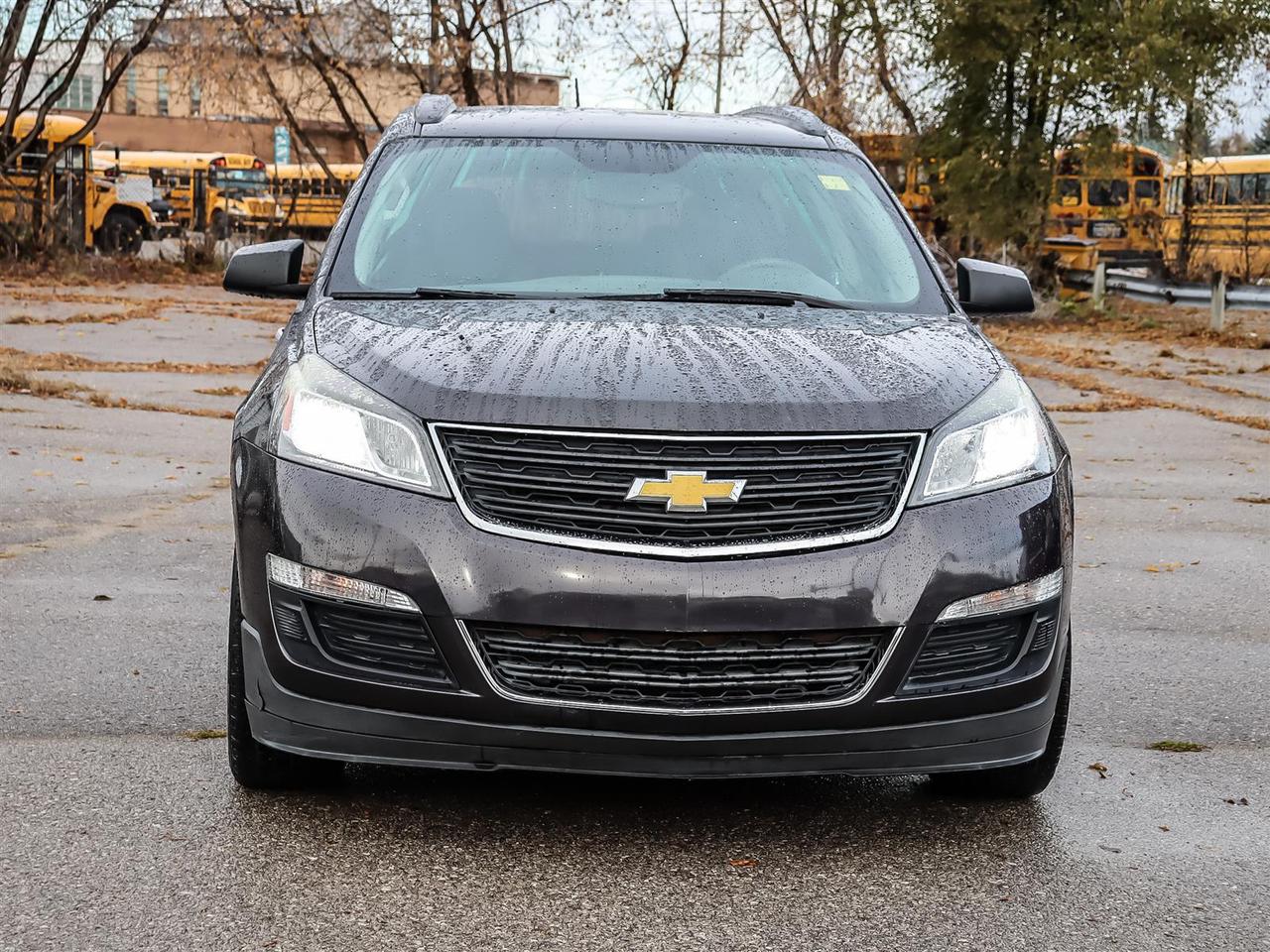 2017 Chevrolet Traverse  Photo2