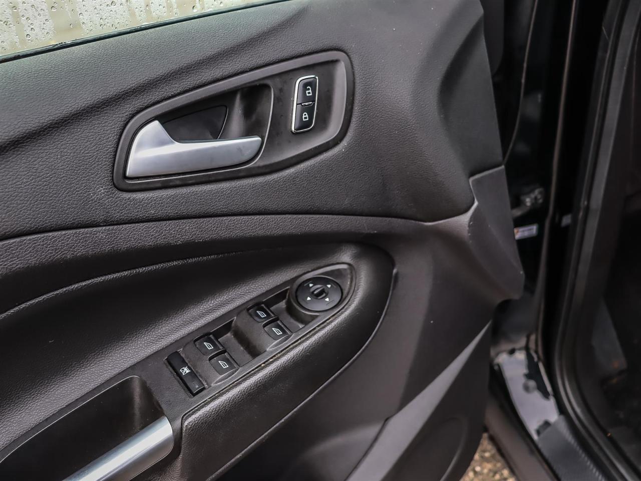 2016 Ford Escape  Photo