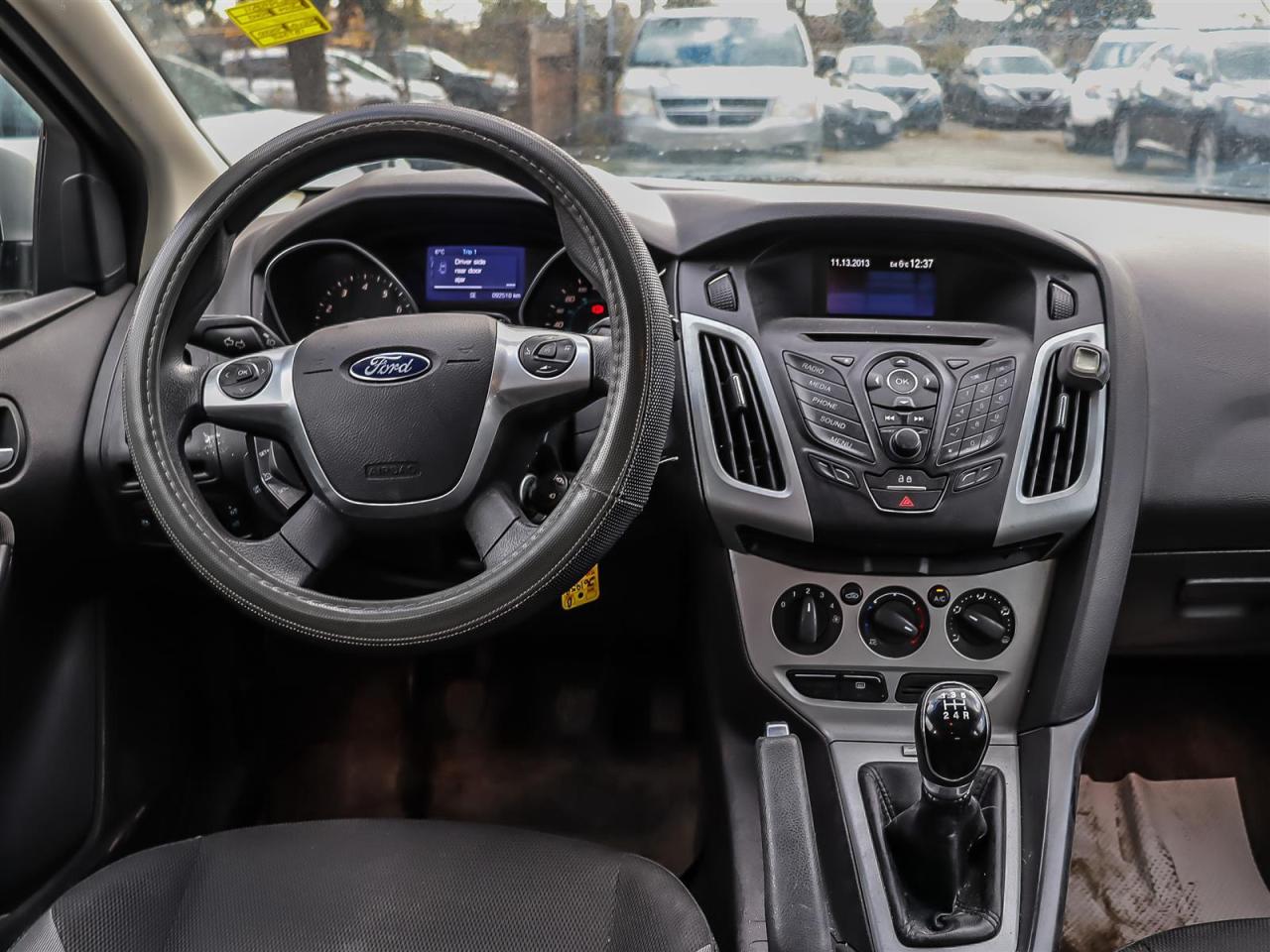 2014 Ford Focus  Photo2