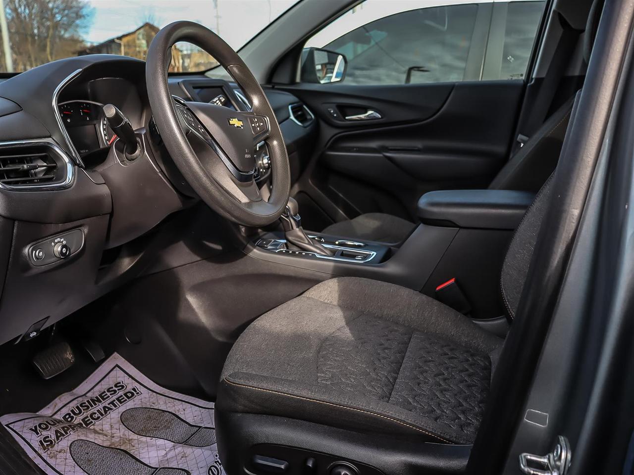 2023 Chevrolet Equinox  Photo5